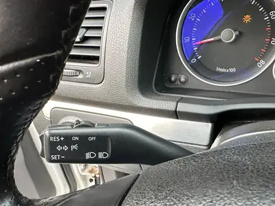 Volkswagen Golf - Thumbnail 17