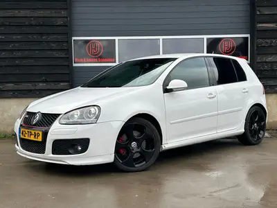 Volkswagen Golf - Thumbnail 26