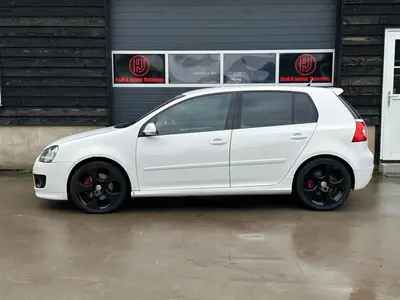 Volkswagen Golf - Thumbnail 6