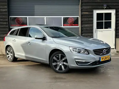 Volvo V60 - Thumbnail 3