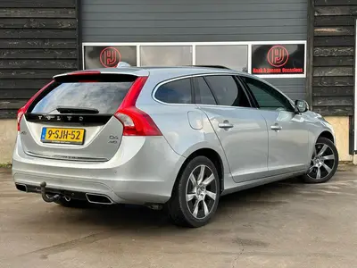 Volvo V60 - Thumbnail 5
