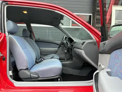 Toyota Starlet - Thumbnail 11