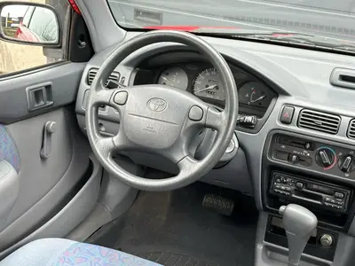 Toyota Starlet - Thumbnail 14