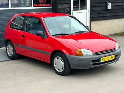 Toyota Starlet - Thumbnail 23