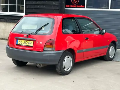 Toyota Starlet - Thumbnail 26
