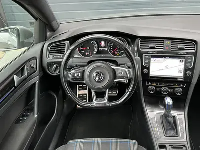 Volkswagen Golf - Thumbnail 16