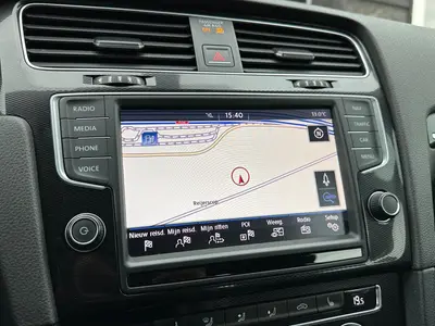 Volkswagen Golf - Thumbnail 17