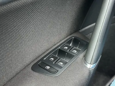 Volkswagen Golf - Thumbnail 29