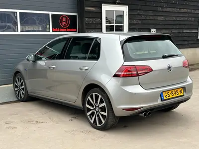 Volkswagen Golf - Thumbnail 31