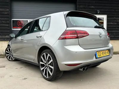 Volkswagen Golf - Thumbnail 5
