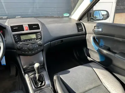 Honda Accord - Thumbnail 13