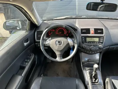Honda Accord - Thumbnail 15