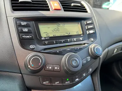 Honda Accord - Thumbnail 17