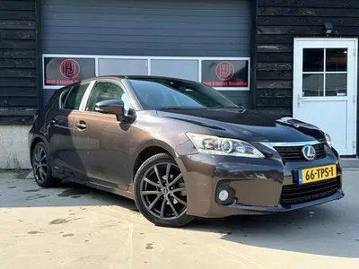 Lexus CT - Thumbnail 2
