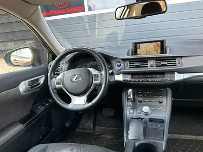 Lexus CT - Thumbnail 13