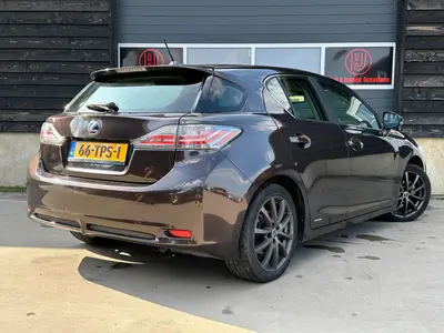 Lexus CT - Thumbnail 3