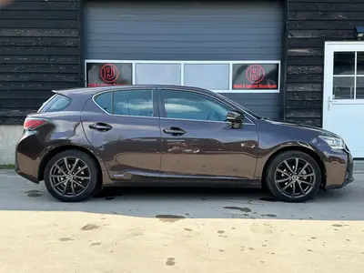 Lexus CT - Thumbnail 8