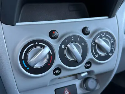 Suzuki Alto - Thumbnail 16