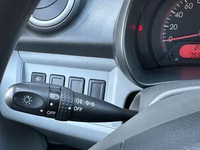 Suzuki Alto - Thumbnail 21