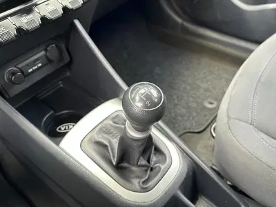 Kia Rio - Thumbnail 18