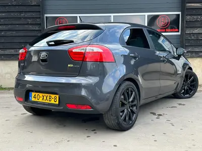 Kia Rio - Thumbnail 3