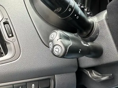 Kia Rio - Thumbnail 23