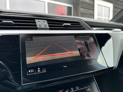 Audi e-tron - Thumbnail 17