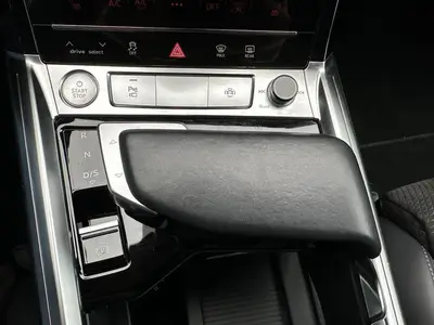 Audi e-tron - Thumbnail 20