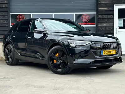 Audi e-tron - Thumbnail 3