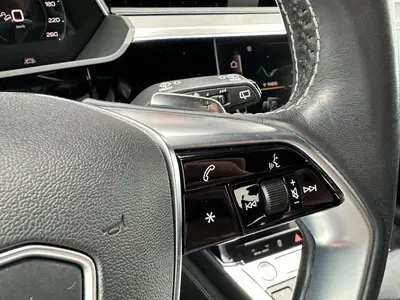 Audi e-tron - Thumbnail 23