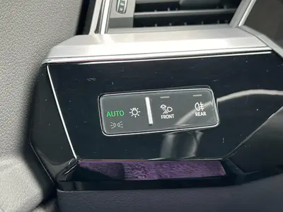 Audi e-tron - Thumbnail 27