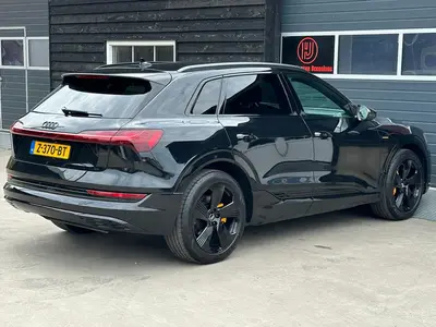 Audi e-tron - Thumbnail 35