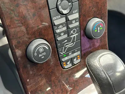 Volvo S40 - Thumbnail 21