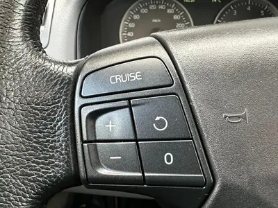 Volvo S40 - Thumbnail 24