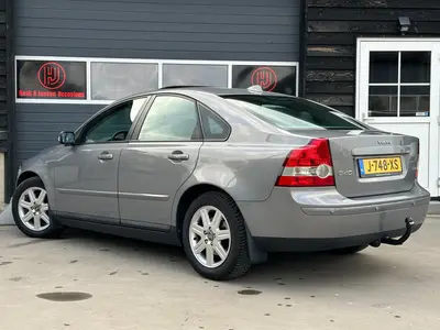 Volvo S40 - Thumbnail 4