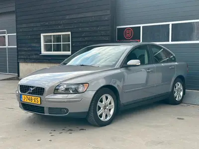 Volvo S40 - Thumbnail 35