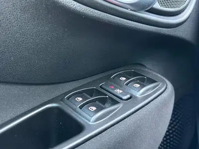 Fiat 500L - Thumbnail 26