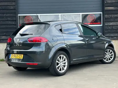 SEAT Leon - Thumbnail 4