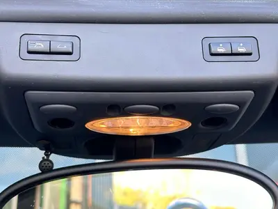 MINI Cabrio - Thumbnail 23