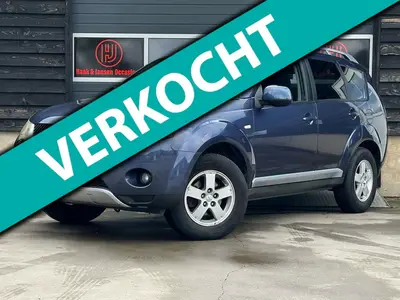 Mitsubishi Outlander - Thumbnail 2