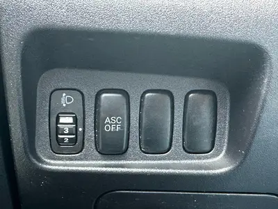 Mitsubishi Outlander - Thumbnail 17