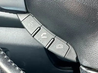 Mitsubishi Outlander - Thumbnail 20