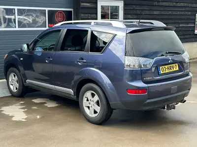 Mitsubishi Outlander - Thumbnail 27