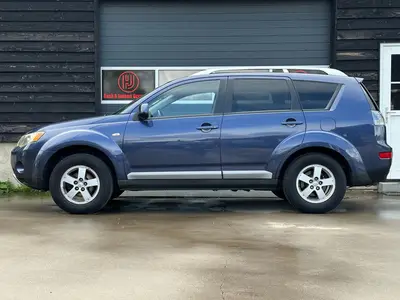 Mitsubishi Outlander - Thumbnail 7