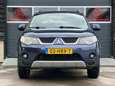Mitsubishi Outlander - Thumbnail 8