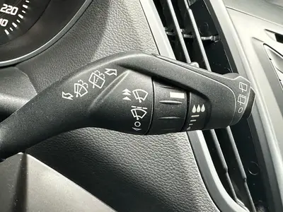 Ford Kuga - Thumbnail 22