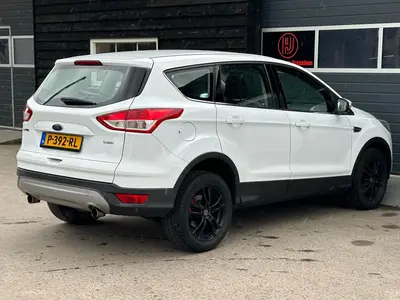 Ford Kuga - Thumbnail 34