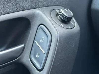 Volkswagen Polo - Thumbnail 17