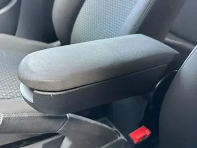 Volkswagen Polo - Thumbnail 24