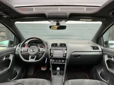 Volkswagen Polo - Thumbnail 14